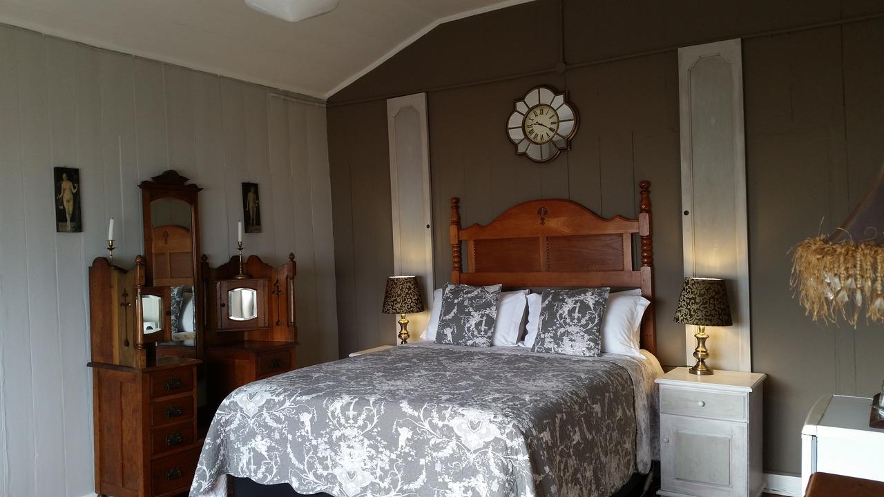 Bedrock Lodge 포트 놀러스 외부 사진